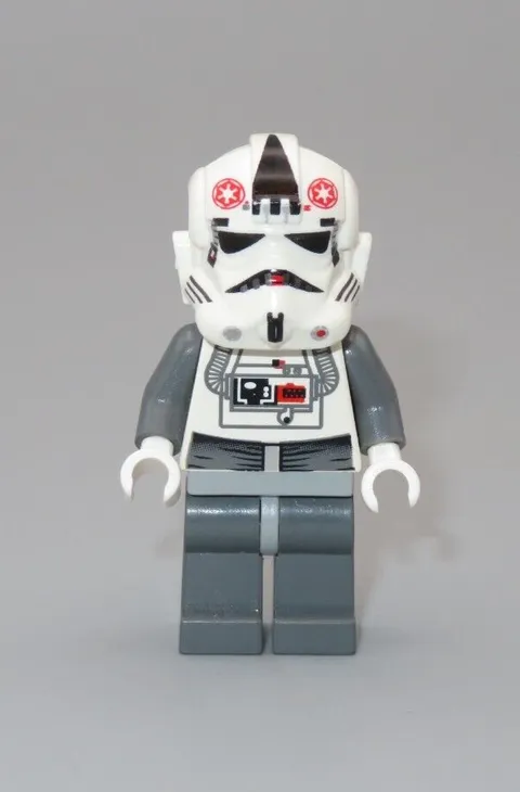 LEGO Star Wars  At - At Driver minifigure 8084 8129 At-At