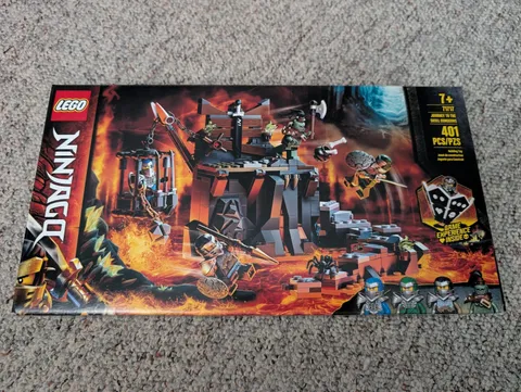 LEGO NINJAGO: Journey to the Skull Dungeons (71717)