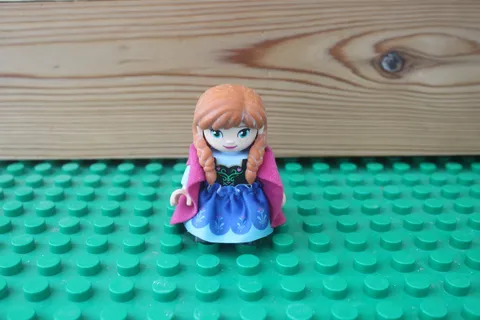 Lego Duplo Figure DISNEY Princess Girl ANNA Frozen Dress Skirt Women Cape
