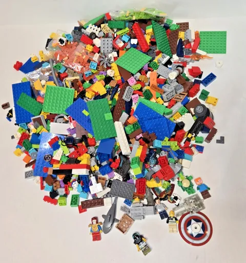 LEGO Lot of nearly 4LBS Mixed Bricks Pieces Parts Random Assorted Blocks