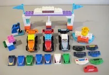 Lego Duplo 10445 F1 Team Racing Cars & Drivers Complete