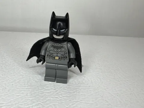 Lego Minifigure Batman - Dark Bluish Gray Suit sh0589 Super Heroes