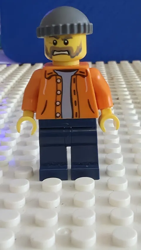 LEGO Minifigure Lighthouse Keeper cty0239 Orange Jacket Gray Beanie