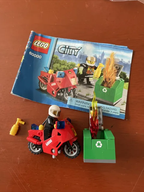 LEGO 60000 CITY - Fire Motorcycle 100% complete