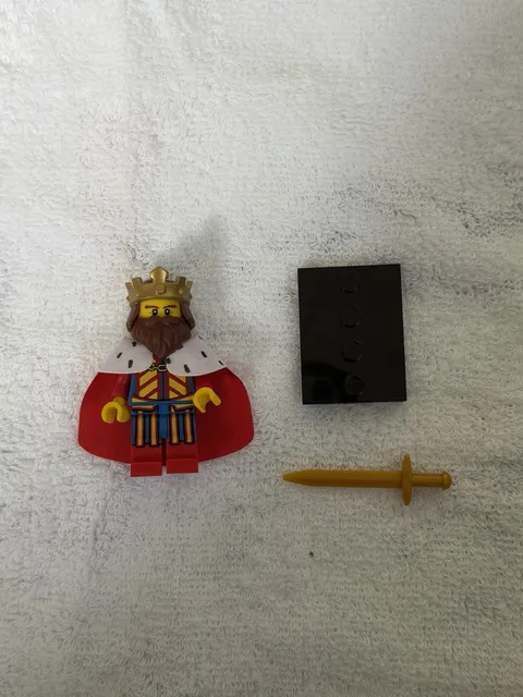 LEGO CMF Series 13 Classic King Minifigure - col195 - Set 71008