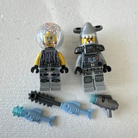 Lot of 2 LEGO Ninjago Movie Minifigures Shark Army Jelly Great White 70614 TT45