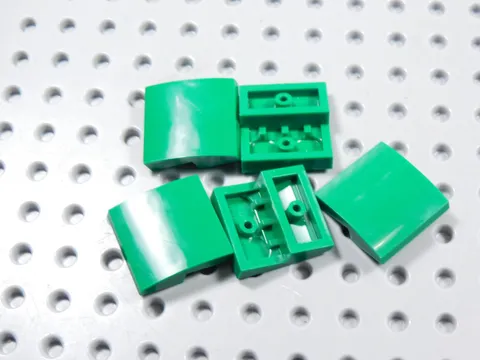 LEGO Lot of 5 Green 2x2 Curved Slopes No Stud BM