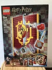 LEGO 76409 - Harry Potter  Gryffindor House Banner. Brand New Sealed.