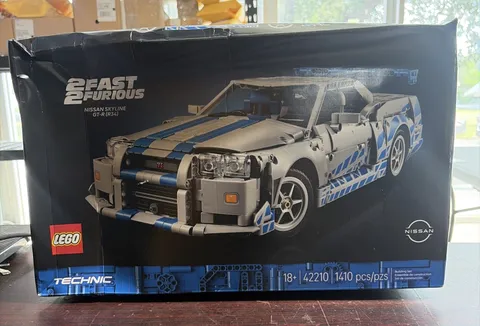 LEGO TECHNIC 2 Fast 2 Furious Nissan SKyline GT-R (R34) 42210 *New