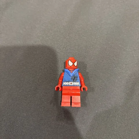 LEGO Scarlet Spider Minifigure (Authentic) Set 76057