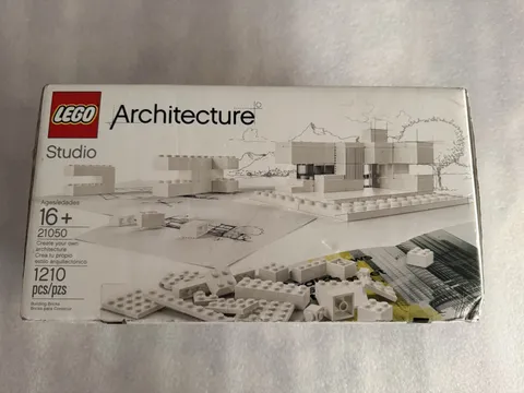 LEGO Architecture Studio 21050 – Brand New Sealed – Retired Set – 1210pcs