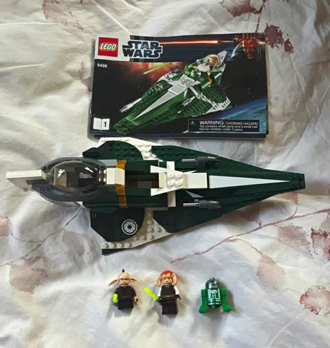 LEGO Star Wars 9498 Saesee Tiin's Jedi Starfighter Clone Wars w/ Minifigs