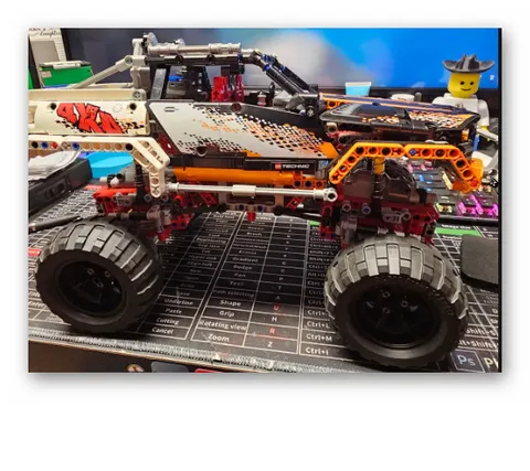 LEGO TECHNIC 9398 4x4 Crawler motorized w/ remote Truck Built Retired