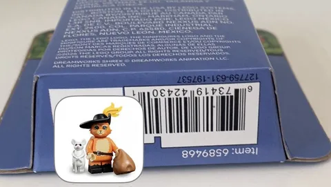 IN-HAND --- LEGO CMF Minifigure Shrek Series 71053 -- Puss in Boots - Fast Ship!