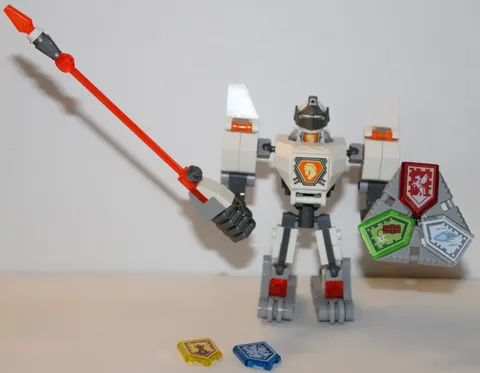 2017 Nexo Knights Lego set #70366 Battle Suit Lance 100% complete!