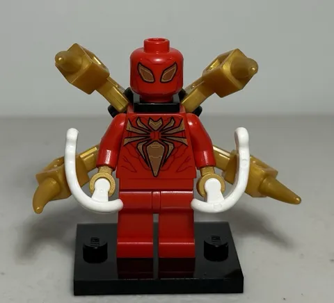 LEGO Marvel Spider-Man Minifigure Red Suit w/ Gold Mechanical Arms