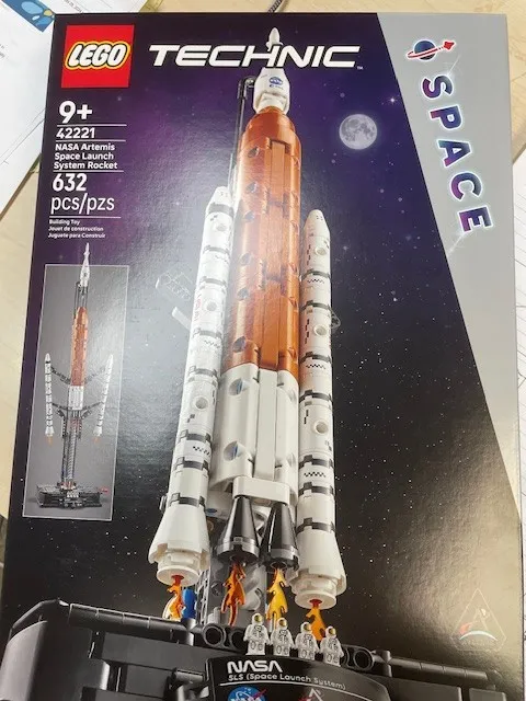 LEGO Technic NASA Artemis Space Launch System Rocket 42221 (HPB030403)