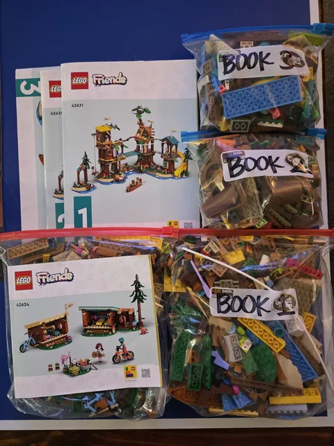 LEGO Friends: Adventure Camp Tree House 42631 Complete & 42624 Cozy Cabins