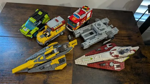 LEGO Star Wars: Anakin's Jedi And Obiwan Starfighter PLUS EXTRAS! 