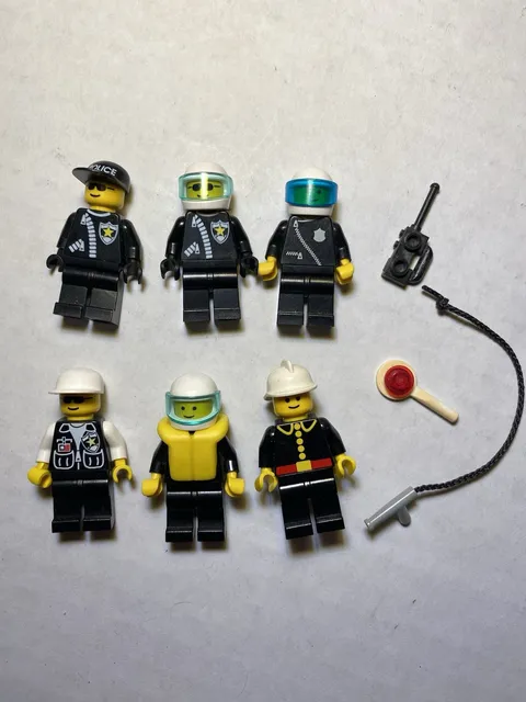 Vintage LEGO Town Police Emergency Minifigures 6 Characters 3 Accessories