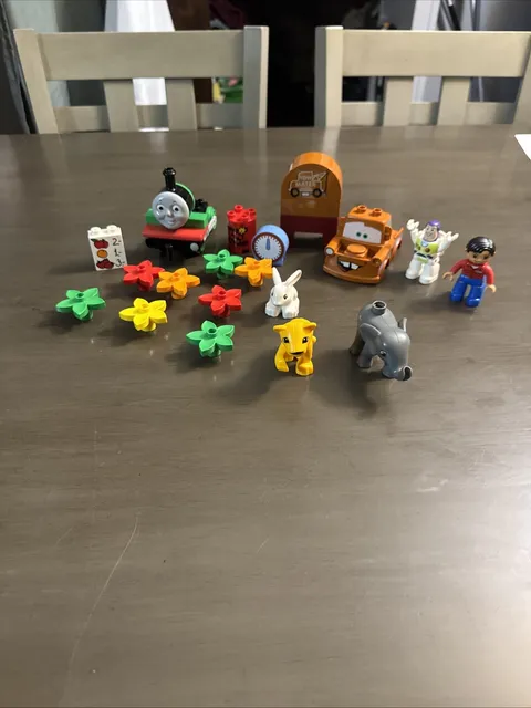 Lego Duplo Animals Figures Lot  Elephant Rabbit  Lion Disney Flowers