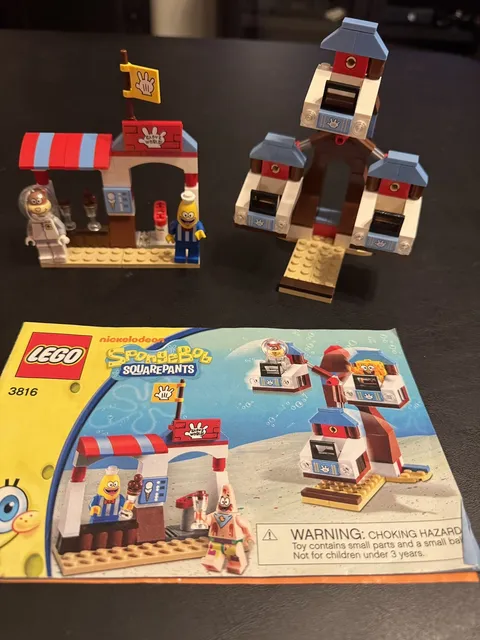 LEGO SpongeBob 3816 Glove World 98% with manuals