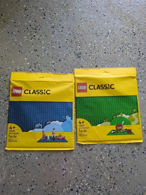 Lot Of 2 New Sealed LEGO Baseplate 11025, 11023 Green And Blue