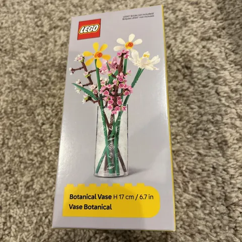 LEGO Botanical Vase NEW 6.7 Inches Brick Art Line Pattern Clear Plastic