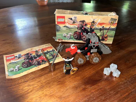 LEGO Castle: Catapult Crusher (6032) 100% complete w/ Instructions, Box