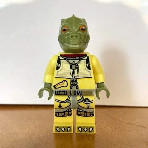 LEGO Star Wars Rare Bossk Minifigure Yellow Outfit