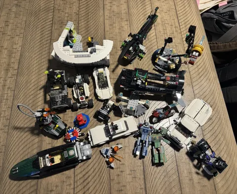 LEGO Bulk Lot Mixed Vehicles, Parts & Minifigures, Multicolor Plastic