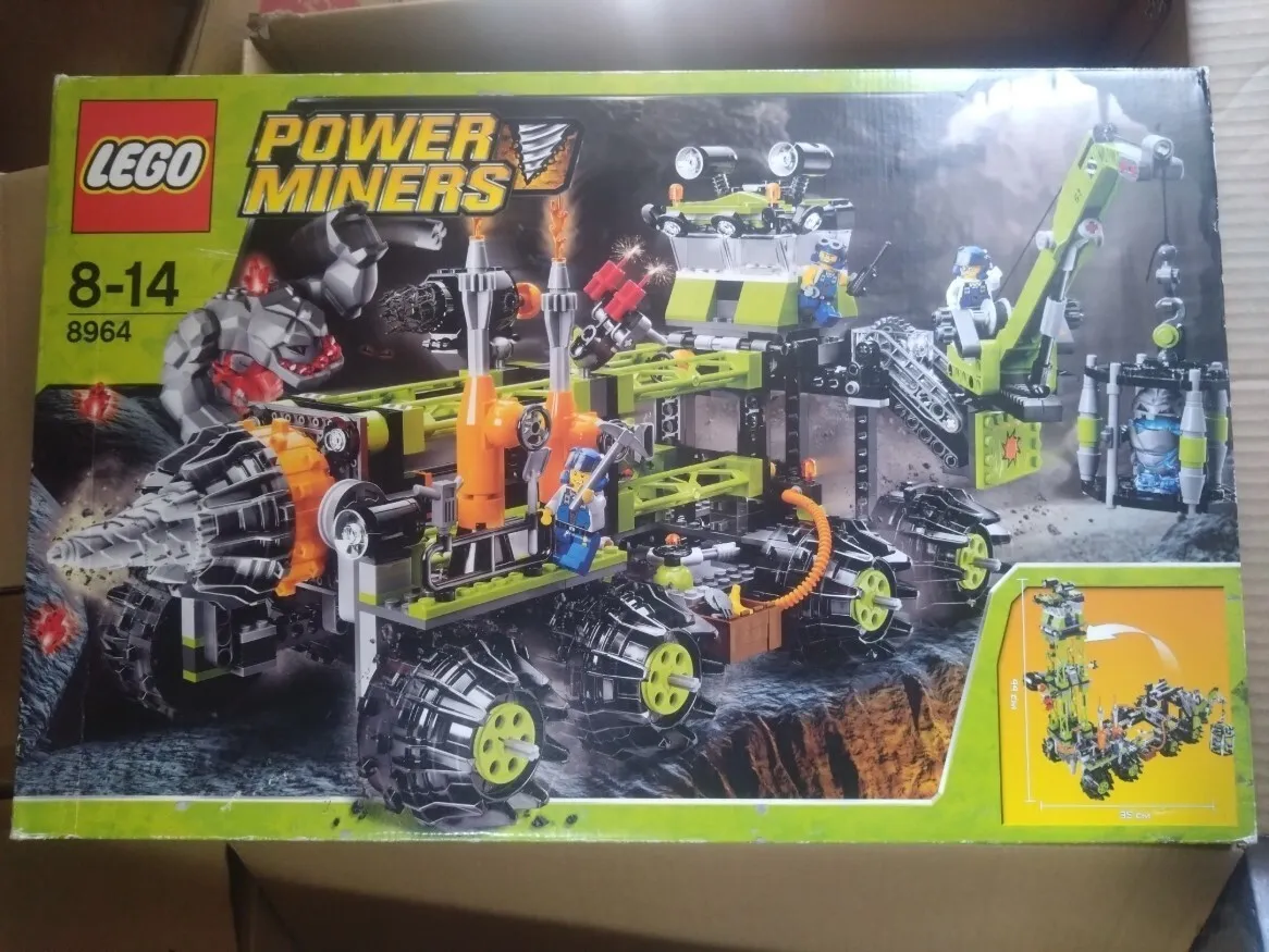 LEGO Power Miners Titanium Command Rig 8964 In 2009 New Retired