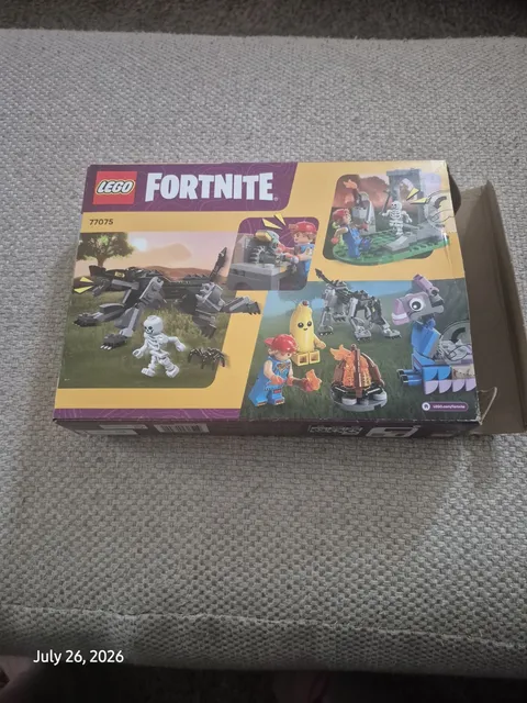 LEGO Fortnite 77075 Peely & Sparkplug’s Camp BOX ONLY
