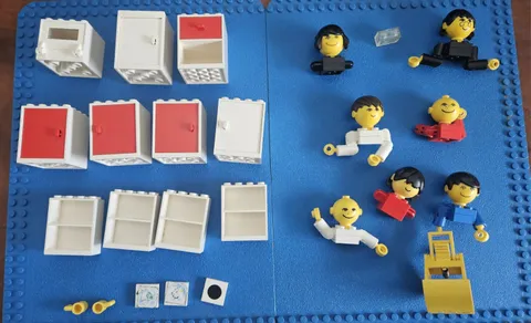 Vintage LEGO Homemaker 269 Kitchen Parts Lot 1970s Maxifigures Furniture