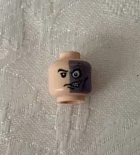 Lego Two Face Minifigure Head 7781 The Batmobile 2006 Batman I DC Superheroes