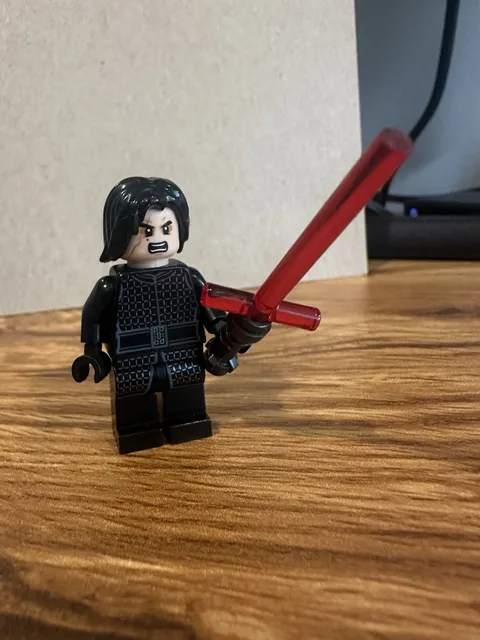 Lego Star Wars Kylo Ren Minifigure - No Cape