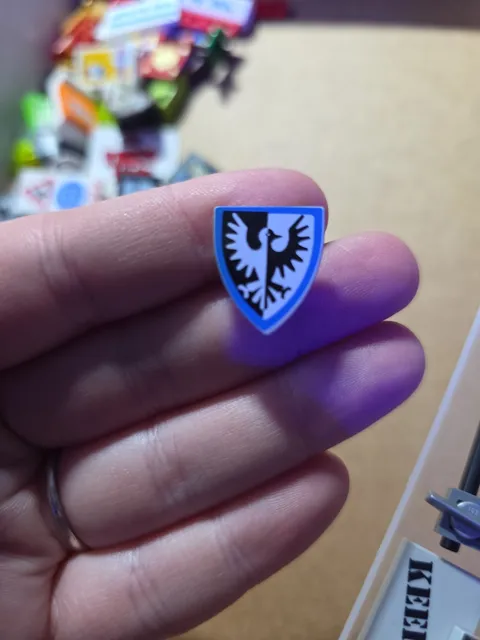 (NEW) Black & White Falcon Shield -  3846px9 , LEGO 