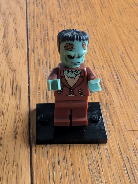 LEGO Minifigures Series 4 Monster Frankenstein 8804 Minifigure Genuine LEGO