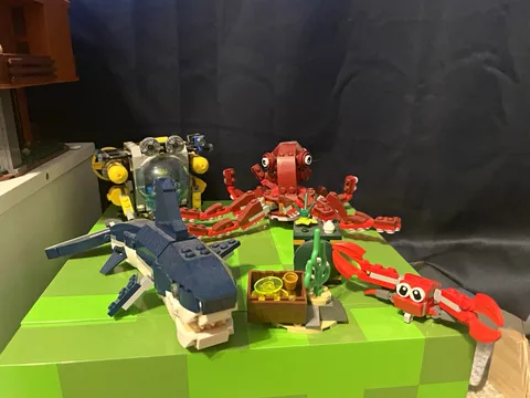 LEGO Creator 3in1 Ocean Sets (2 Sets) Skeleton MiniFig Missing Flippers