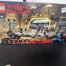 LEGO Super Heroes: Batcave: The Riddler Face-off (76183)
