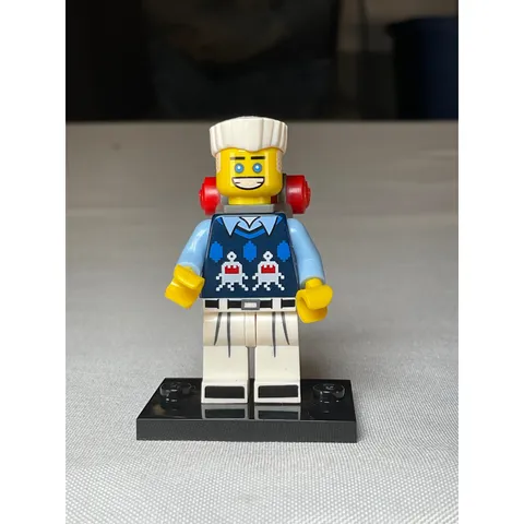 LEGO Video Game Guy Minifigure Series 12 CMF col12-11 Blue Sweater Vest Backpack