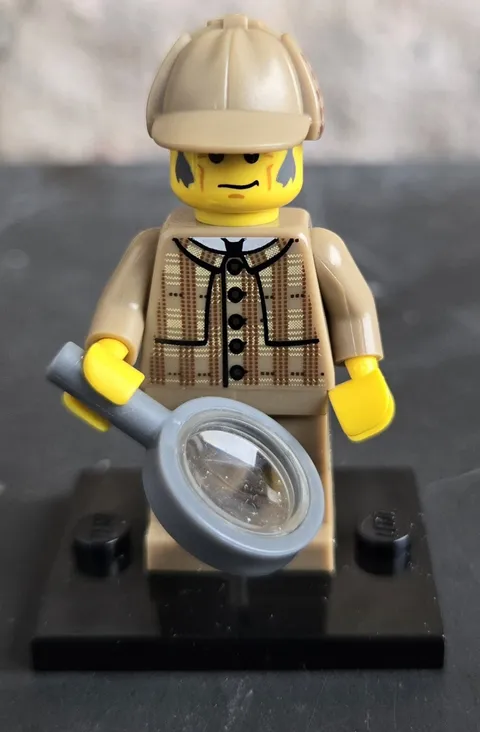 LEGO Series 5 Minifigure Sherlock Holmes Detective