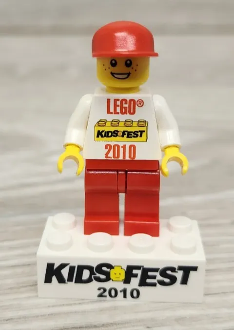 Lego Kids Fest KidsFest 2010 Red Hat Legs White Torso Minifigure gen039 & Brick