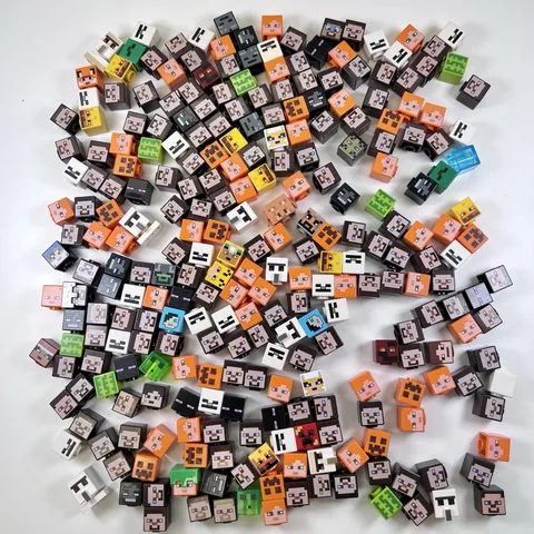 LEGO Minecraft Minifigure Heads Lot Of 200+ Bulk Variety!