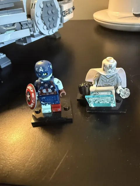 Lego Captain America Zombie Mini figure & white vision 