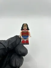 LEGO Wonder Woman Minifigure - Genuine LEGO - Excellent Condition (sh0004)
