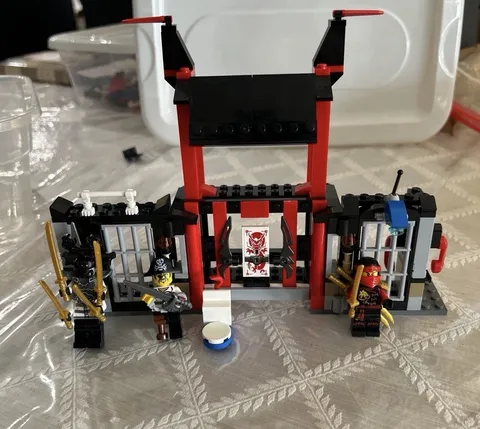 LEGO NINJAGO Kryptarium Prison Breakout 70591 Complete Set w/ Minifigures