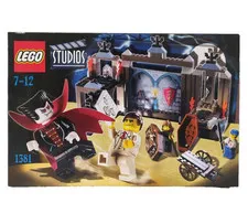 LEGO 1381 Vampire’s Crypt Studios