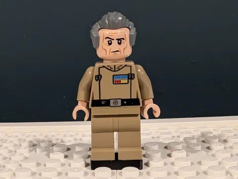 Lego Star Wars Grand Moff Wilhuff Tarkin - Dark Tan Uniform sw0741 Set 75150