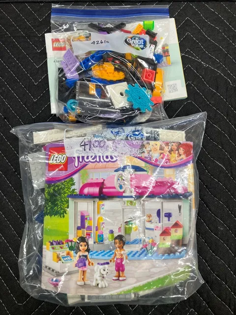 LEGO Friends 42610 Karaoke Party and 41007 Heartlake Pet Salon (100% Complete)